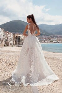 Perfect wedding dresses Tesoro (77).jpg