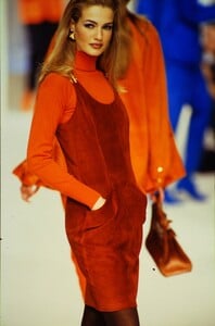 1916966573_hermes-fw-1991(2).thumb.jpg.24d9c43e278b64b46c04ce649de551a0.jpg