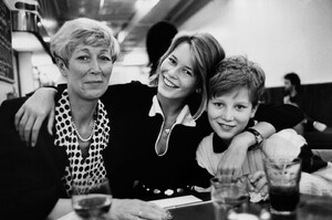 Vogue 1991 by Arthur Elgort.jpg