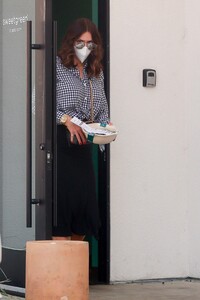      kat051020BZNimage107.jpg