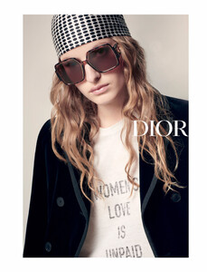 dior ad02 oct2020.jpg