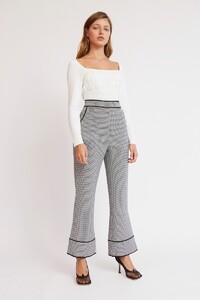 202003019_romy_pant_301-black_check_202003055_yves_knit_050-ivory_sh_40352.jpg