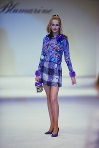 2092009608_blumarine-fw-1994(18).thumb.jpg.af530a6acdf943f91ffd086a7deb35e0.jpg