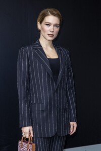 lea081020BZNimage104.jpg