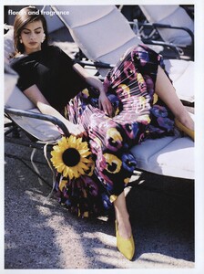 312417094_Floral_Elgort_US_Vogue_May1989_11.thumb.jpg.a651baeeefaecef4af2ea163945c23fa.jpg