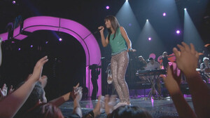 328187480_CarlyRaeJepsen_CallMeMaybeLiveBillboardMusicAwards20122_122_368lo.jpg