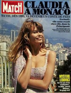 paris match 1993-05-06 schiffer.jpg