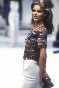 456319179_Missoni1994WomenRTW78.thumb.jpg.2fc77490c5198052746047c9517d4ce3.jpg