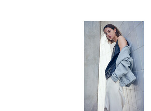 5._AW17-campaign_05.thumb.jpg.6a49789d073b021bf23aa7803014aab8.jpg