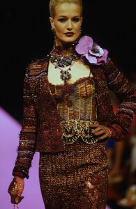 502058466_ChristianLacroixCoutureFall1995(2).thumb.jpg.fffece10819996dcc320fef949431bd2.jpg