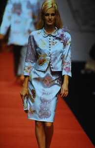 525976141_ChristianLacroixSpring1996(6).thumb.jpg.df05e4e61ceac84937edb82ed97d1475.jpg