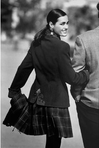 loewe #1990----.jpg