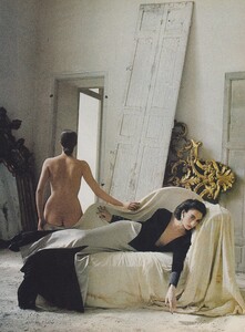 672788665_VOGUEUSDec198505.thumb.jpg.cb65f064a310844c17800c5aeb2a2f0c.jpg