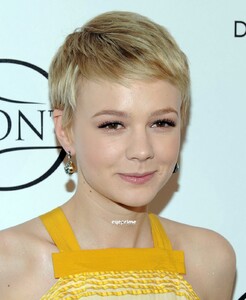 Carey Mulligan5.jpg