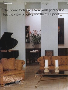 728114795_Demarchelier_Gili_US_Vogue_May1989_07.thumb.jpg.9a8f34486c5d4aa1e5f4cfc1862c6cce.jpg