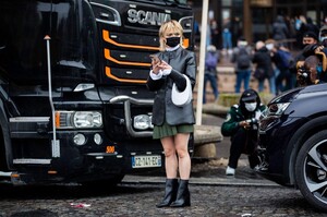         wil011020BZNimage6.jpg