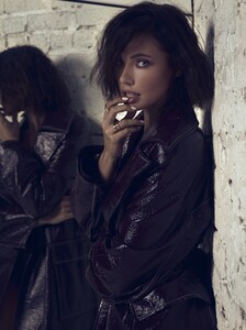 747650456_FlauntMagazineStephanie_CorneliussenBenCope-2.thumb.jpeg.0fe43912a6ab19feb0ec08735b7b2427.jpeg