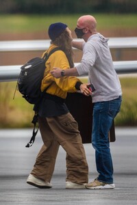        col271020BZNimage104.jpg
