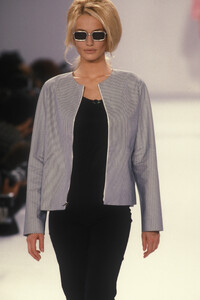 80637670_IsaacMizrahi1996WomenRTW38.thumb.jpg.4715b8b7f4c5fc94955c7eb952aed890.jpg