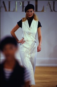 8225308_ralph-lauren-ss-1993(12).thumb.jpg.c171f7acc55e7760909d102de2257dec.jpg