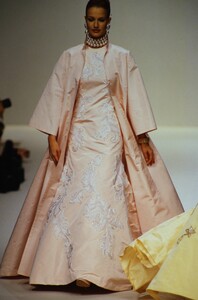 871370222_JeanLouisScherrerCoutureSpring1994(8).thumb.jpg.c17d08231f7dd9e3ee5c2b81037c68b4.jpg