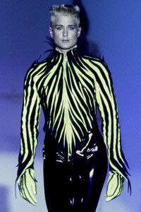 thierry mugler ss 97_3-2.jpg