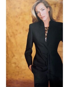 escada #90s-.jpg