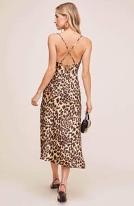 ACDR100133B_LEOPARD-PRINT_6_945x.JPG