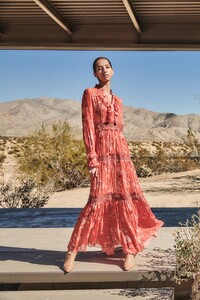 ARMADA_DRESS_4.thumb.jpg.e4626bbaded95967e8756c87de1221fc.jpg