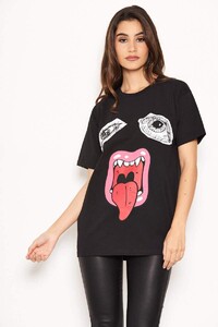 Black-Face-Print-T-Shirt-1_800x.jpg