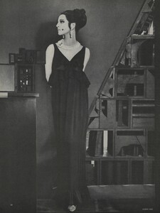 Brillant_Parks_US_Vogue_March_1st_1965_11.thumb.jpg.1a2ecc8d9ab835b9d6fb86fbcfa9fbc3.jpg