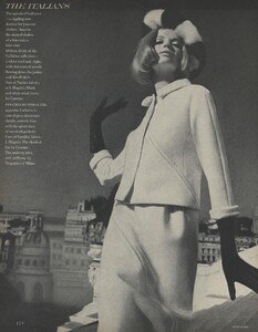 Clarke_US_Vogue_October_1st_1965_03.thumb.jpg.65396baf250c319c90fc8e68cc3fe581.jpg
