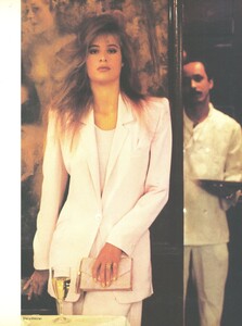 Color_Factor_Metzner_US_Vogue_February_1987_02.thumb.jpg.15338042c1bbba634cac70504588dfa3.jpg