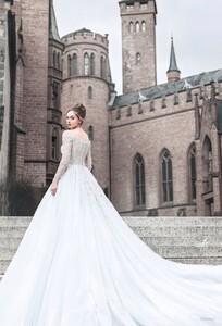 DP253-Cinderella-AD6_a87efb692e79826fef0df607e21e99ed.thumb.jpg.45c68cb59fa89b9a88f09118e079ccf4.jpg