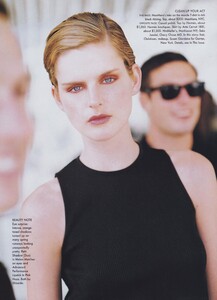 Elgort_US_Vogue_February_1997_09.thumb.jpg.d3478d9833d96a5deabee0e468831291.jpg