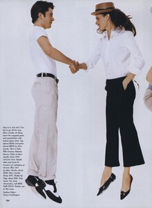 Elgort_US_Vogue_July_1998_01.thumb.jpg.057d0b6ffbf372291786157747810fba.jpg