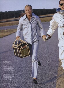 Elgort_US_Vogue_November_1998_09.thumb.jpg.235db5342df737f2e5b3a69ab74b5115.jpg