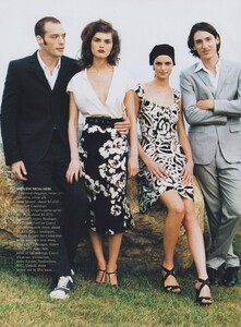 Elgort_US_Vogue_November_2001_13.thumb.jpg.9a1ff43c5bfb1bd32d66a5086c95a0eb.jpg