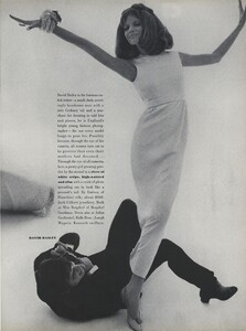 Fashion_Stern_US_Vogue_March_1st_1965_04.thumb.jpg.d2b5a62351a3ea8c947a9fee0fde7a0f.jpg