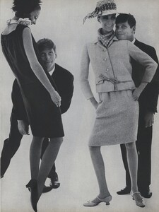 Fashion_Stern_US_Vogue_March_1st_1965_06.thumb.jpg.0fe33deabd2e16f7f55d782eb14910a7.jpg