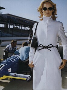 First_Meier_US_Vogue_August_1999_04.thumb.jpg.7ae333385b1b51dbd75cdeef78cae989.jpg