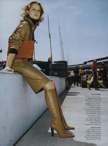 First_Meier_US_Vogue_August_1999_05.thumb.jpg.a127a368a86479cbb3e77ddeff98c36b.jpg