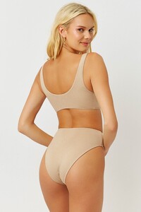FrankiesBikinis-CeciliaTop-Sand-Back_1024x1024@2x.thumb.jpg.e86dfe1c25b41b4516c691a66cbe1051.jpg
