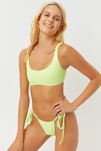 FrankiesBikinis-TheoBottom-Sundance-Side_1024x1024@2x.thumb.jpg.d22fda89ef7739c886cfd9c5236e8091.jpg