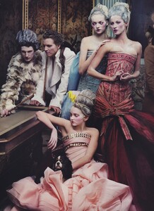 French_Leibovitz_US_Vogue_May_2004_07.thumb.jpg.2b9b3f835b7569b6cf62c84346fddb26.jpg