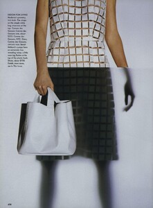 Graphic_Meier_US_Vogue_March_1999_03.thumb.jpg.7ff8057ee2e779c2a9052b163be247e9.jpg