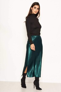 Green-Satin-Midi-Skirt-4_285a76e8-8284-469a-ba5f-5df083206de4_800x.jpg