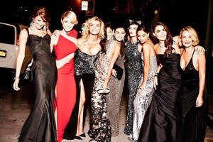 Group-Shot-9.jpg