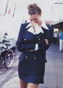 Hanson_US_Vogue_February_1994_04.thumb.jpg.e2e59bd3b5caed7d3b211c74f91b939d.jpg