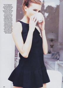 Hanson_US_Vogue_February_1994_05.thumb.jpg.46bf1db5005a6bbf17c476d02a645ba6.jpg